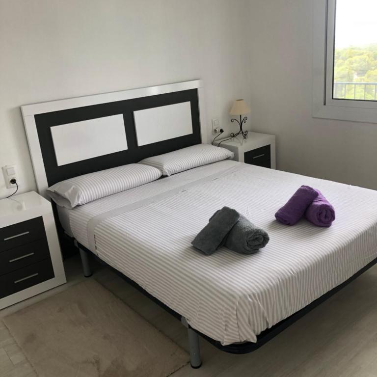 NUEVO. Reformado con vistas panorámicas y piscina - Apartamento de 2 dormitorios - 7