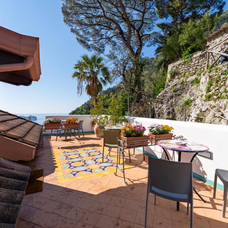 Hotel Villa Annalara charme and relax - Camera Matrimoniale Deluxe con Balcone e Vista Mare - 38