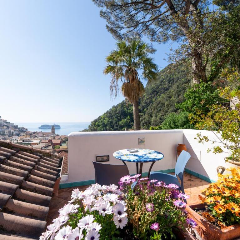 Hotel Villa Annalara charme and relax - Camera Matrimoniale Deluxe con Balcone e Vista Mare - 1