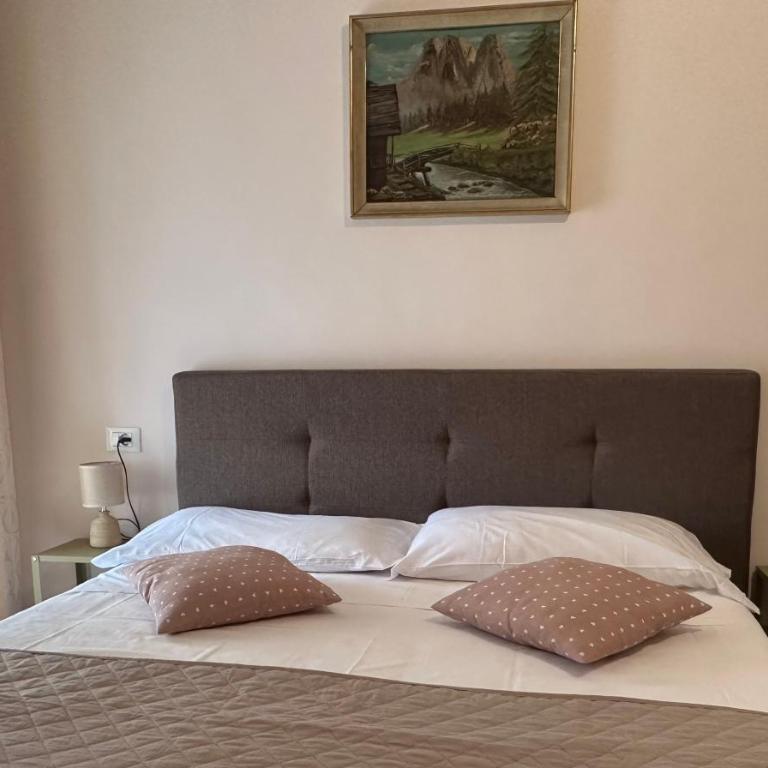 GOLDEN ROOMS Cipro - Comfort Triple Room - 4