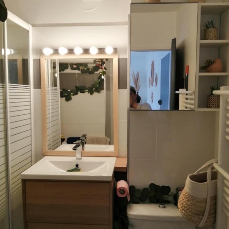 JOLIE APPARTEMENT A LOUER DANS LA PINEDE A 5MN A PIED DE LA PLAGE - Apartment with Terrace - 10