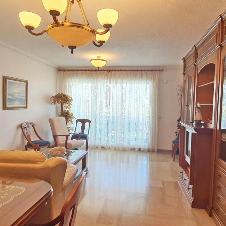 AIGUA BLAVA Primera línea - Alquiler solo familias - Apartamento de 3 dormitorios - 32