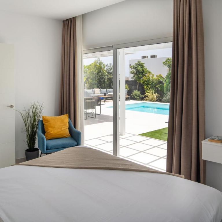 SUNRISE by Buenavilla - Three-Bedroom Villa - 24