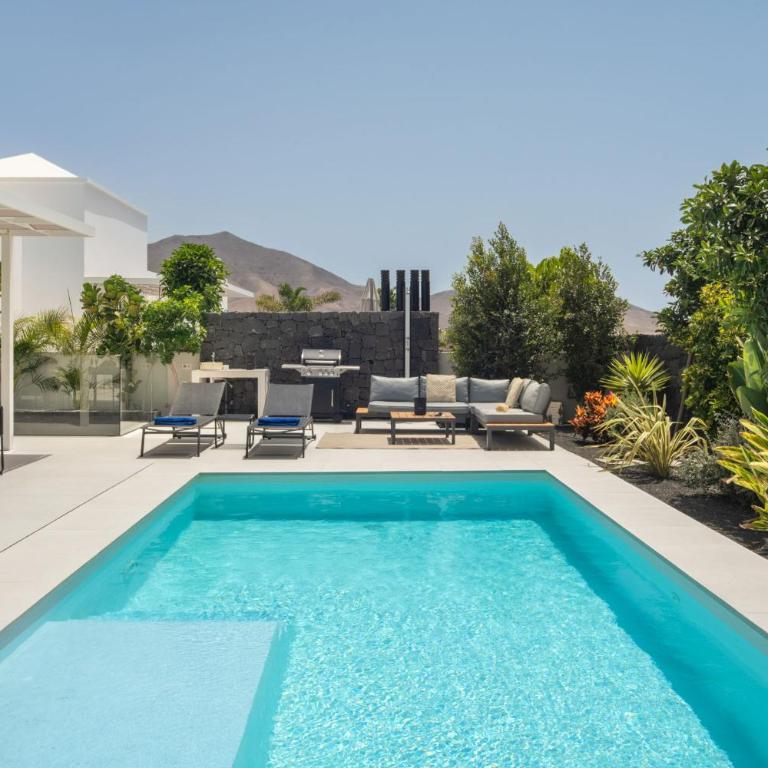 SUNRISE by Buenavilla - Three-Bedroom Villa - 35