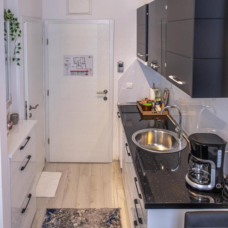 FIT Apartments - Studio - 3