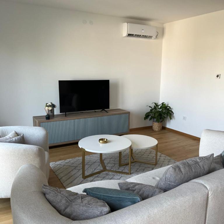 Plava Zvezda Centar Free Garage - Apartman sa 2 Spavaće Sobe - 3