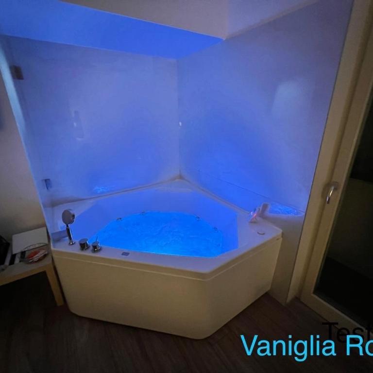 Essence Domus Vaniglia - Casa con 1 Camera da Letto e Vasca Idromassaggio - 10