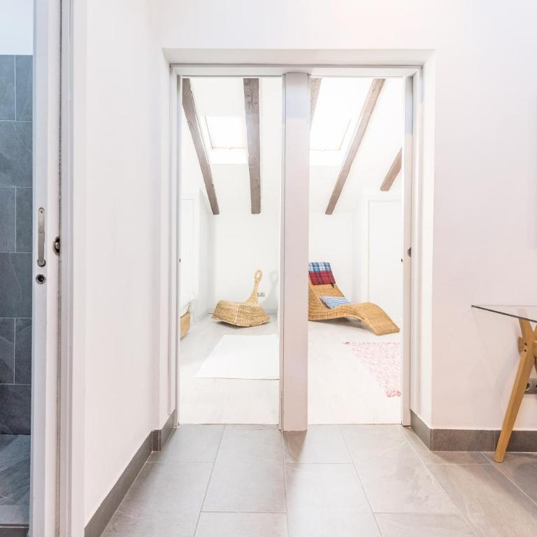 Bohemian 2bedroom attic in Lavapies - Apartment - 5