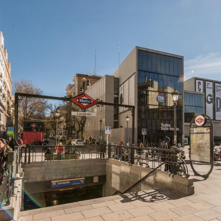 Bohemian 2bedroom attic in Lavapies - Apartment - 21