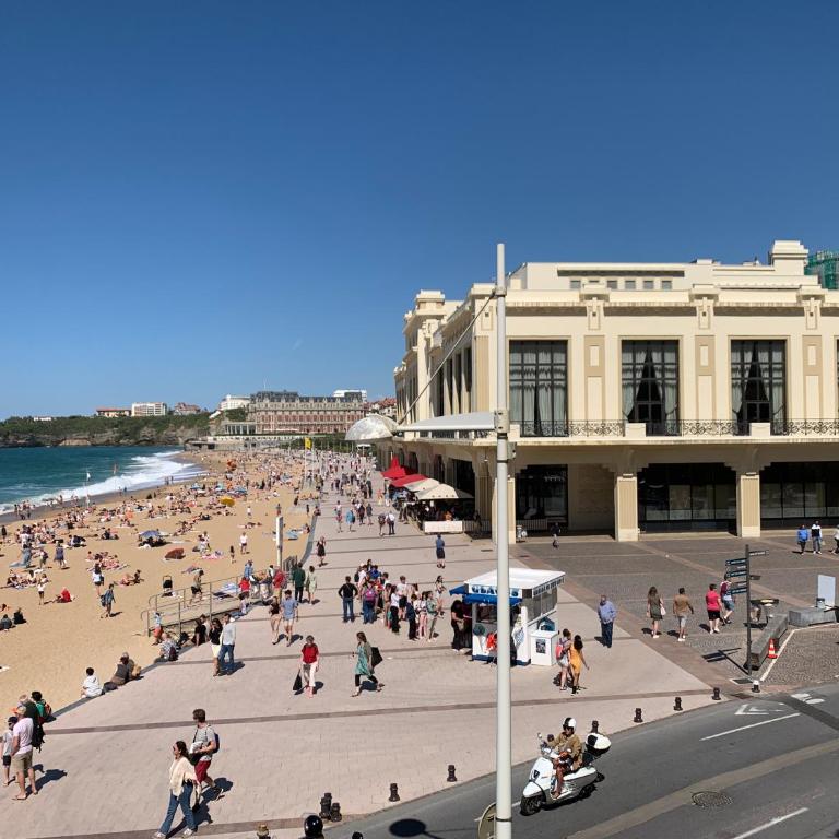 Biarritz centre, près Avenue de Verdun, cosy Apt 2 pieces , salon , chambre séparé, rue très calme à 10 minutes à pied de la grande plage - Appartement 1 Chambre - 18