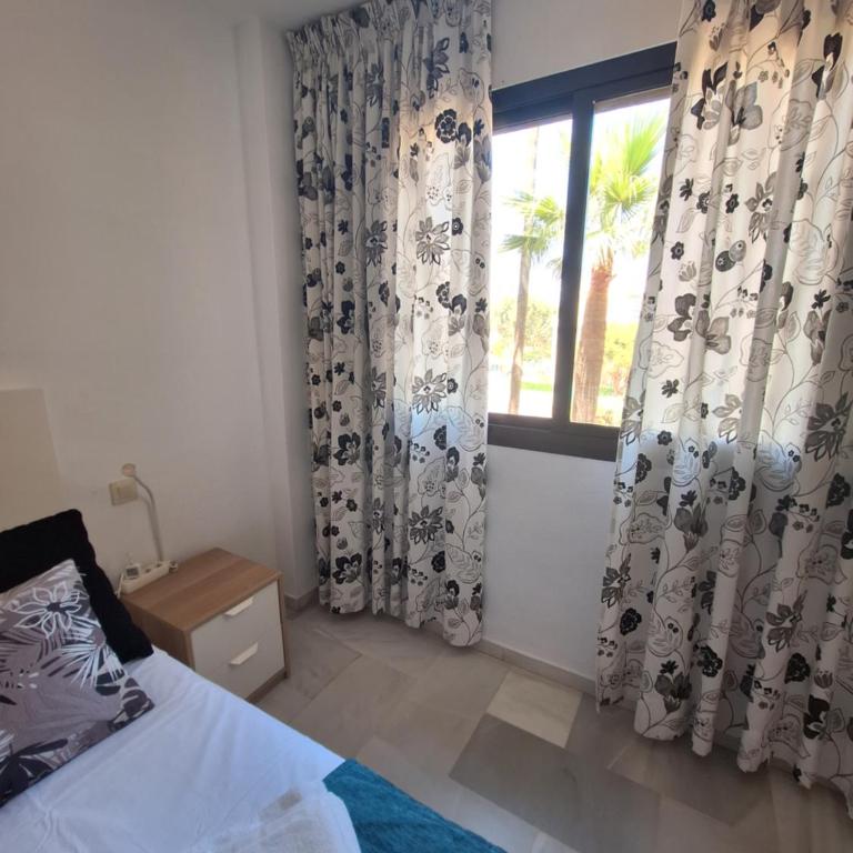 Primera Linea del Mar - Acceso Directo Playa Carihuela -By Budha Apartments - Apartamento de 1 dormitorio - 53