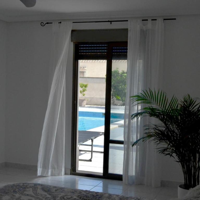 Townhouse with shared pool - Vacation Home - 17