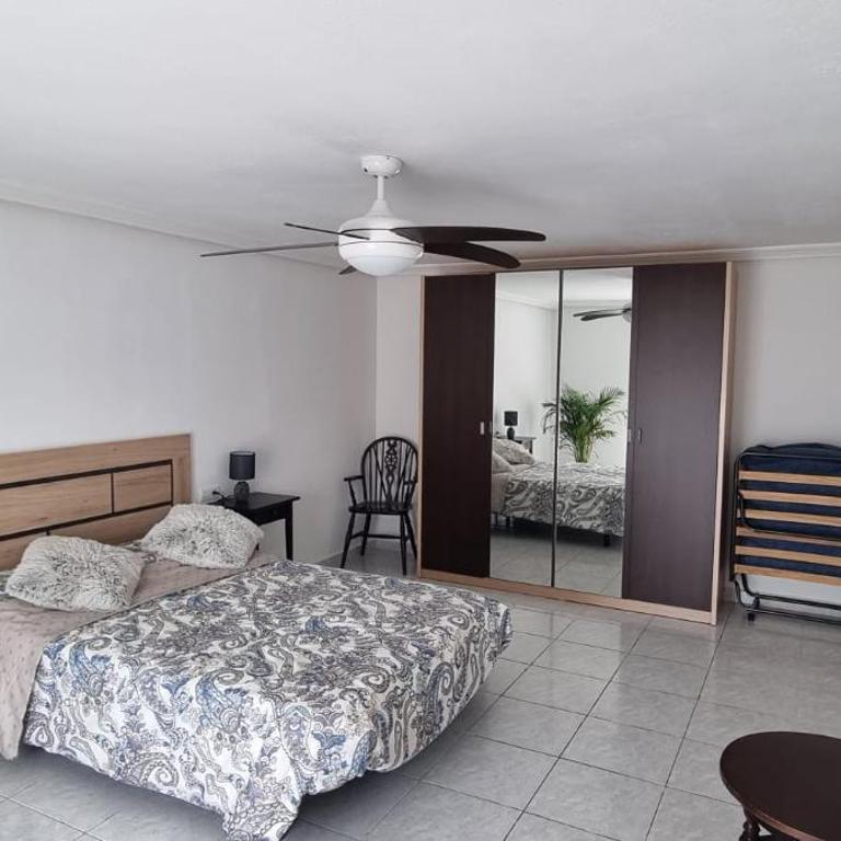 Townhouse with shared pool - Vacation Home - 15