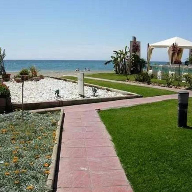 Apartamento Rio Marinas Nerja 46 - Apartamento con vistas a la piscina - 21