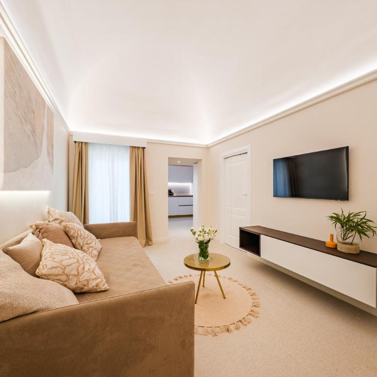 HelloAPULIA Charming Palazzo Clemente - self-catering suites with aircondition - Maisonette - 8