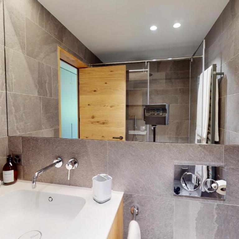 Cresta Ellie - Apartment mit Balkon - 15
