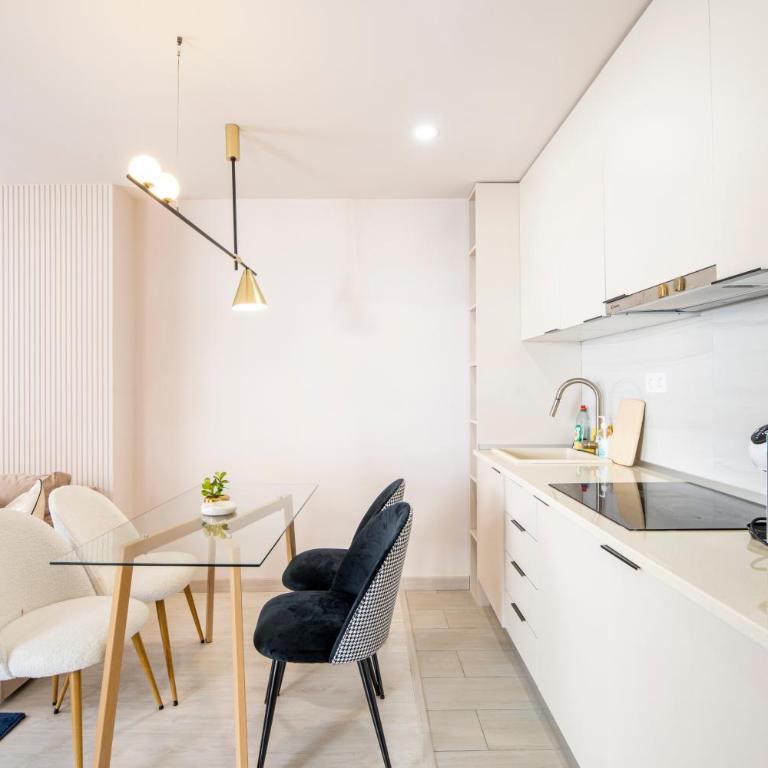 Palangre Luxury Apartment - Two-Bedroom Apartment - 5