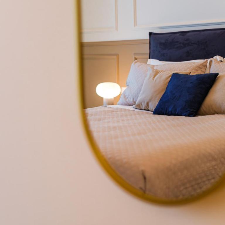 HelloAPULIA Charming Palazzo Clemente - self-catering suites with aircondition - One-Bedroom Apartment - 9