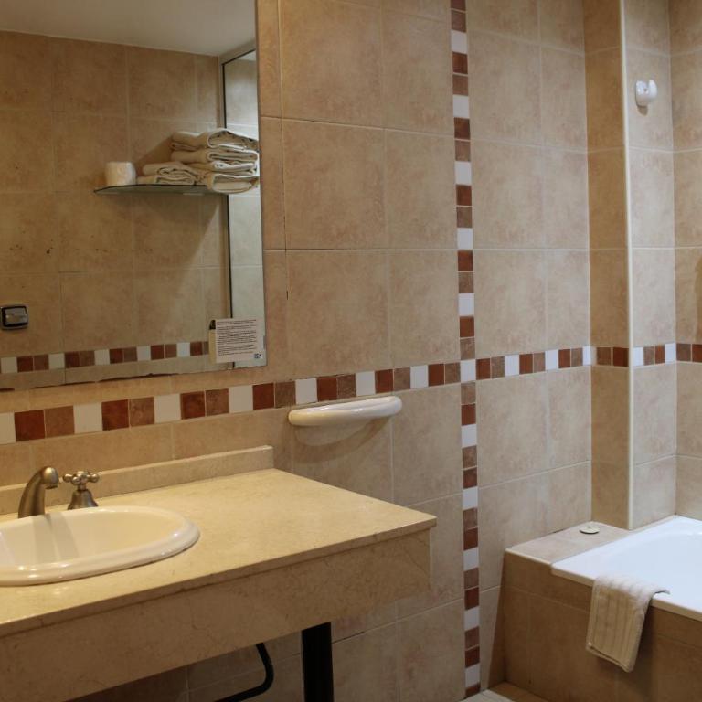 Hotel Bella Costa - Habitación cuádruple - 3