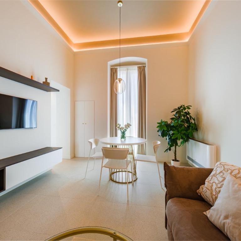 HelloAPULIA Charming Palazzo Clemente - self-catering suites with aircondition - One-Bedroom Apartment - 3