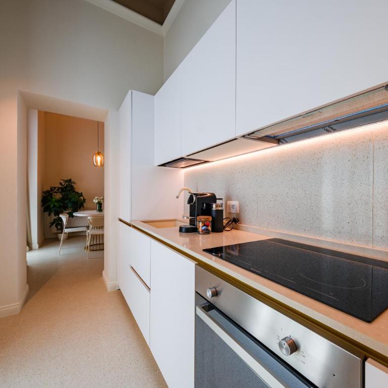 HelloAPULIA Charming Palazzo Clemente - self-catering suites with aircondition - One-Bedroom Apartment - 10