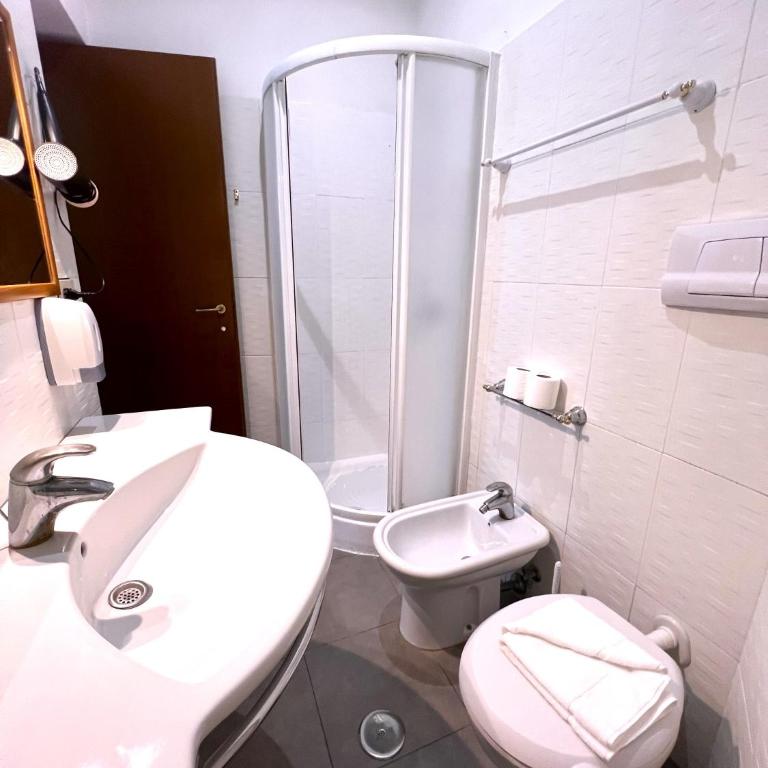 Booking Inn Settembre 95 - Standard Dreibettzimmer - 5