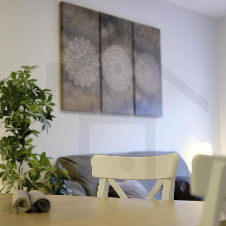 Ático Quintana I - con terraza, vistas a la ciudad, en el centro, con Wifi y garaje - Apartamento con ducha - 64