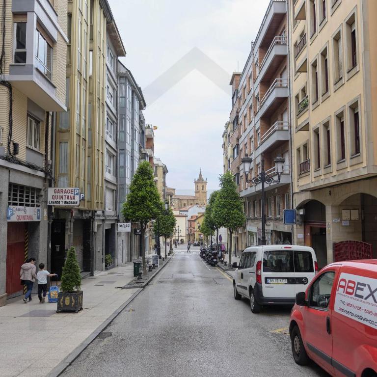 Ático Quintana I - con terraza, vistas a la ciudad, en el centro, con Wifi y garaje - Apartamento con ducha - 23
