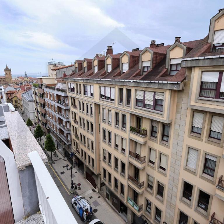 Ático Quintana I - con terraza, vistas a la ciudad, en el centro, con Wifi y garaje - Apartamento con ducha - 49