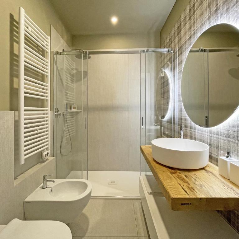 "La Portineria" Charming Apartment Old Town Como Lake - Two-Bedroom Apartment - 20