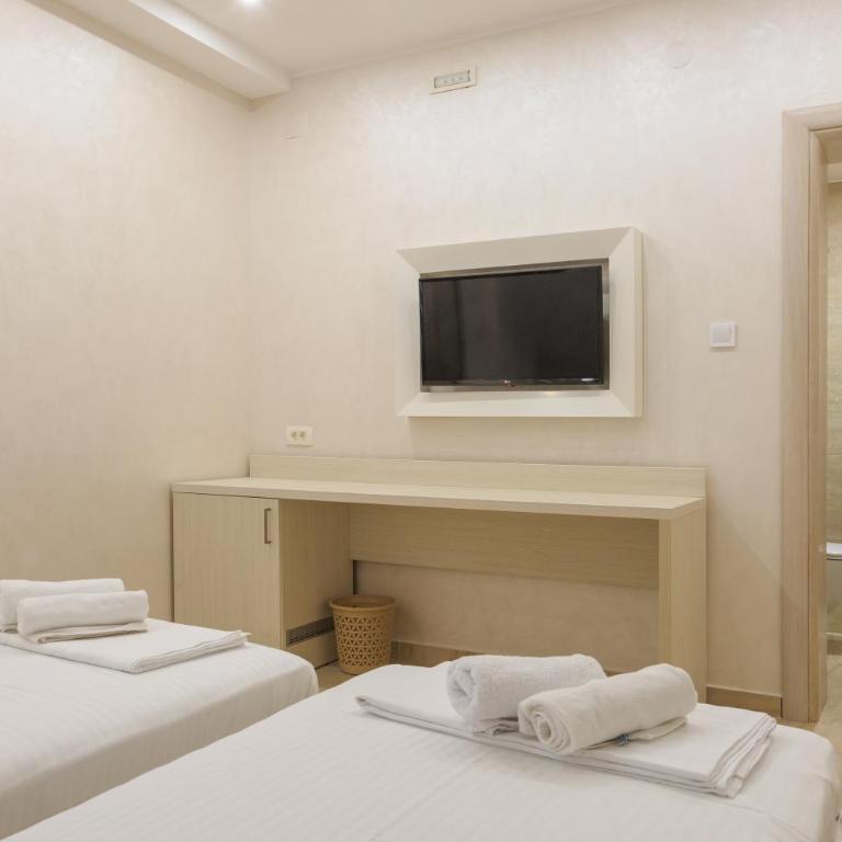 Hotel Maksim - Apartment - 17