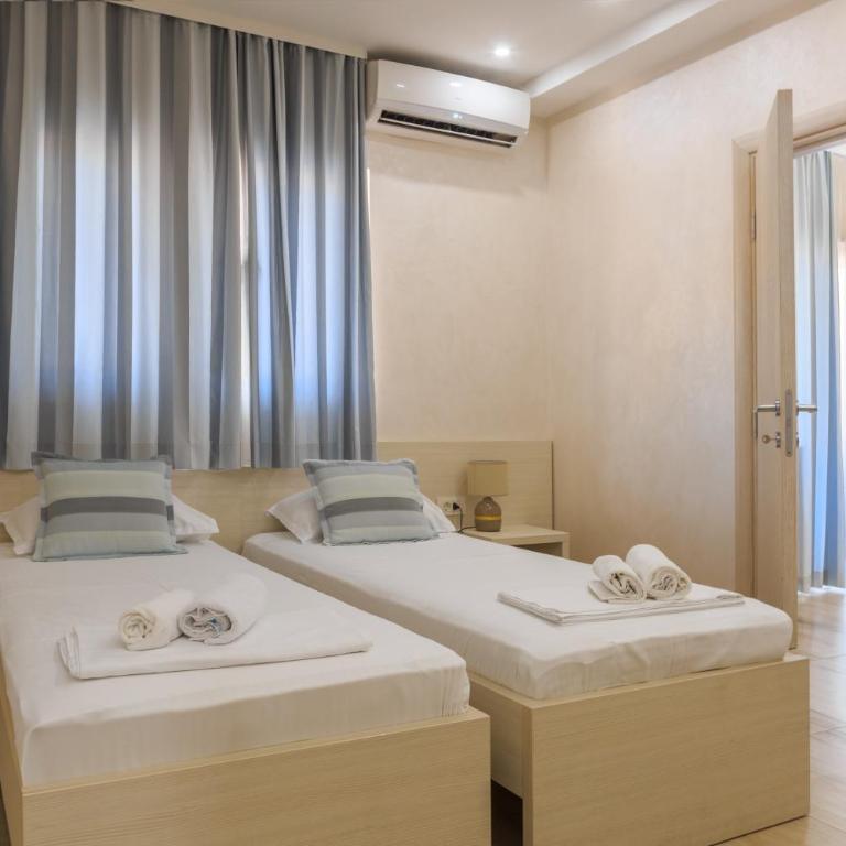 Hotel Maksim - Apartment - 13