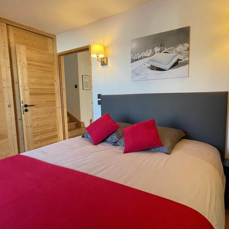 Appartement Alpin Chaleureux avec Sauna et Parking à La Rosière - FR-1-275-190 - Apartment - 5