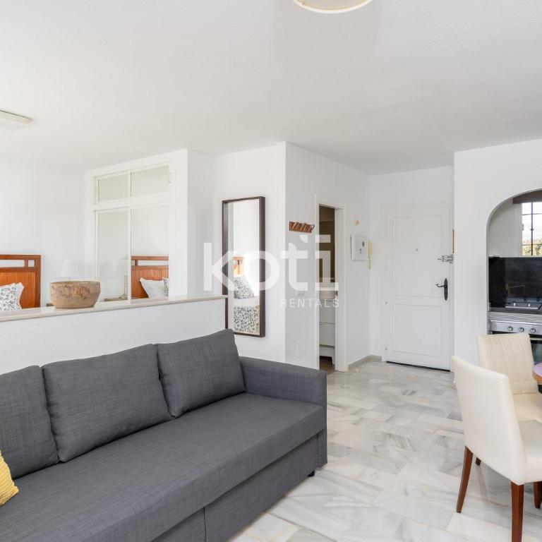 Koti Rentals - Lovely Loft Swim Pool Sea Views - Apartamento Estudio con vistas al mar - 3