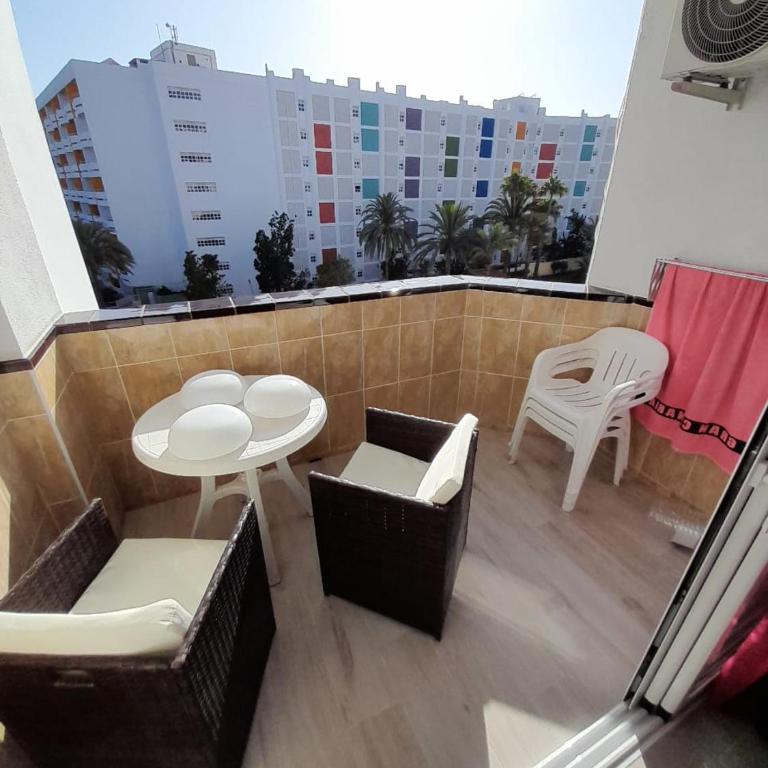 Holiday Apartment - Apartment with Pool View - 8