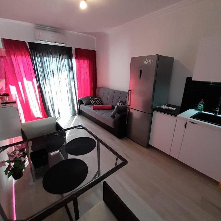 Holiday Apartment - Apartment with Pool View - 3