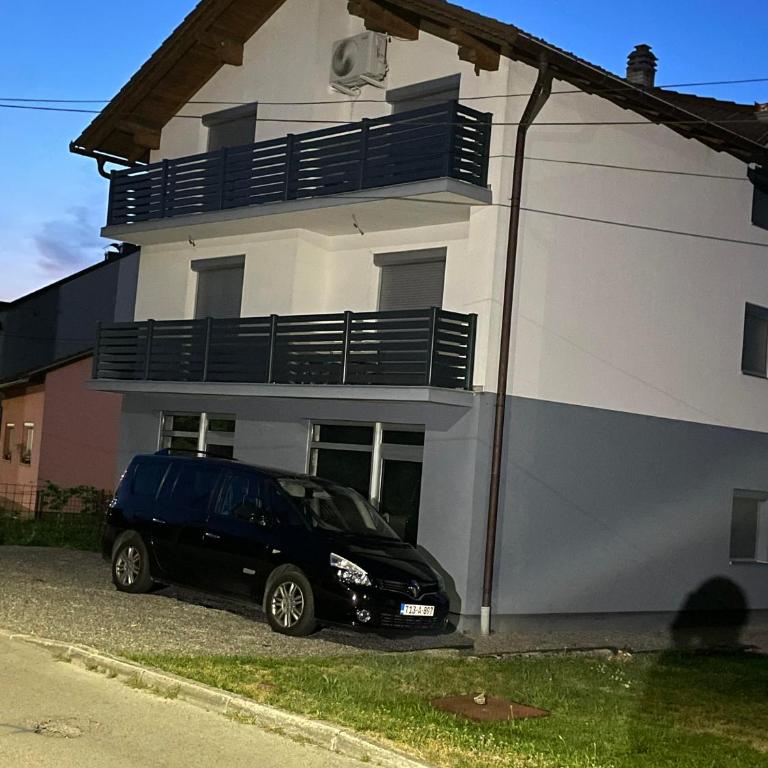 Pišta-pause - Three-Bedroom Apartment - 1