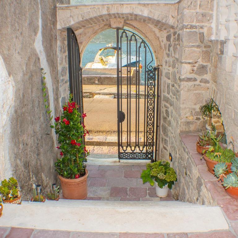 Palazzo Uniqato seafront - Two-Bedroom Apartment - 35