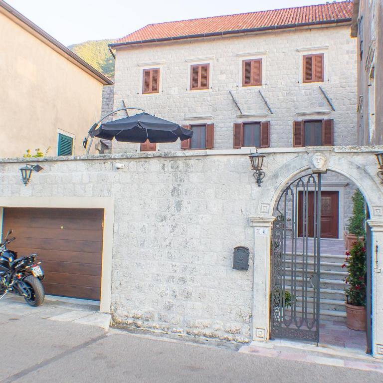 Palazzo Uniqato seafront - Two-Bedroom Apartment - 36
