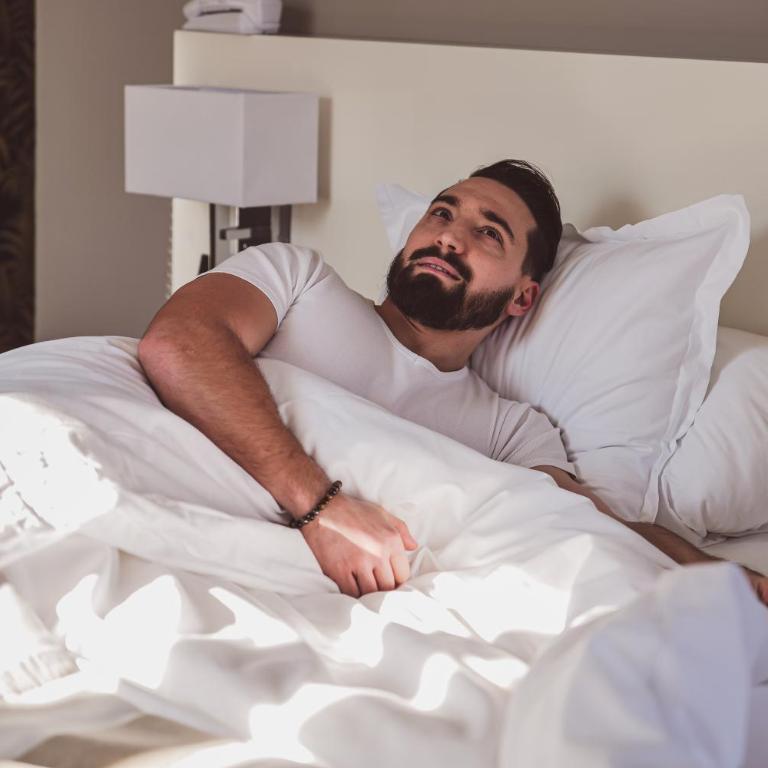 Le Manoir Hotel, BW Signature Collection - Superior King Room with One King Bed and Work Desk - Non-Smoking - 12