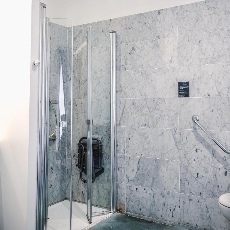 Le Manoir Hôtel - Chambre Double Standard - Accessible aux Personnes à Mobilité Réduite - 4
