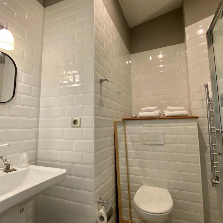 La Villa Beaupeyrat - Appart Hôtel de Charme dans bâtisse de caractère à 400m du coeur de ville de Limoges - Accès autonome - Studio Supérieur - 5