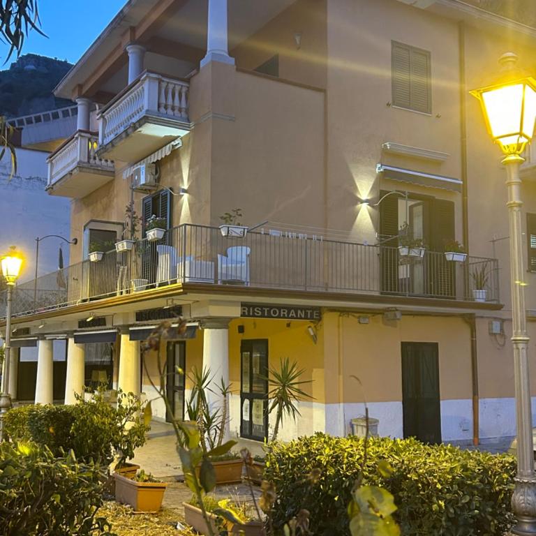 Sissi House Salerno - Appartamento con 2 Camere da Letto - 53