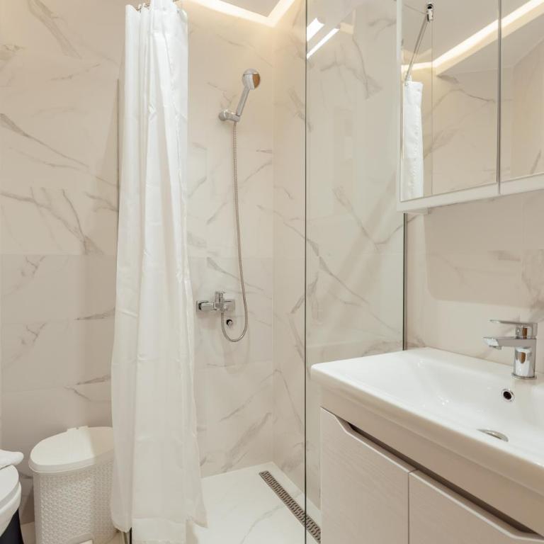 Guesthouse Villa Stari Grad - Deluks Trokrevetna Soba - 2