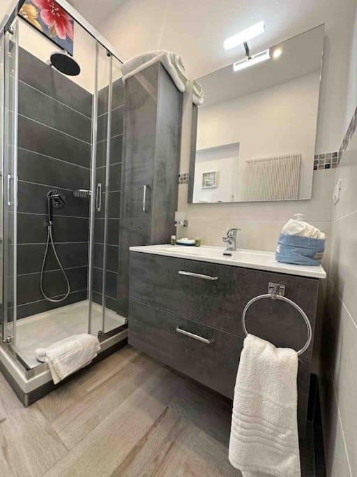 Family Flat near Metro A - Appartamento con 1 Camera da Letto - 11