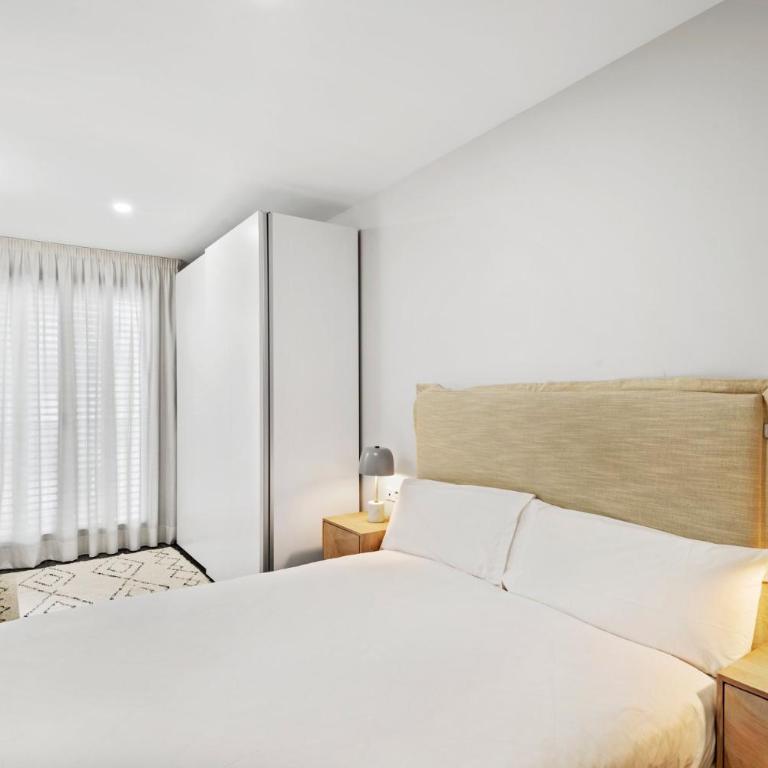 CATERINA Mar Bella - One-Bedroom Apartment - 2
