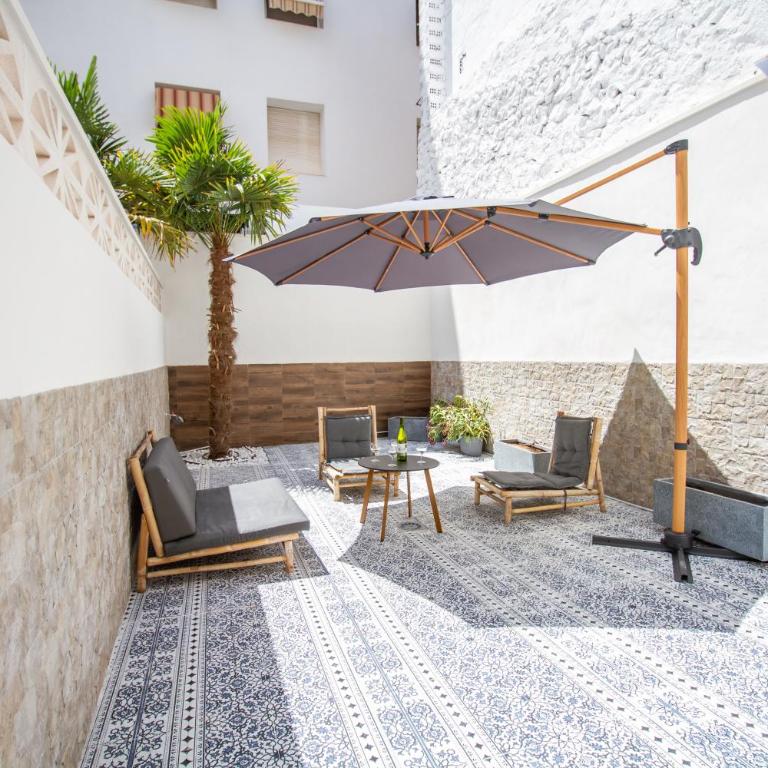 Art Apartments Alicante - Suite with Terrace - 3