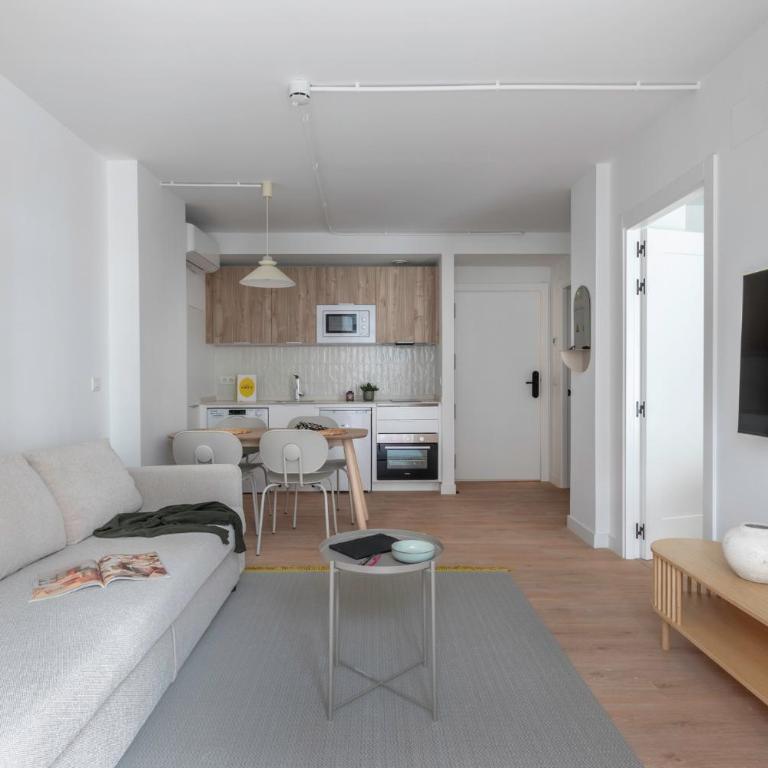 B48 Bilbao Abando - One-Bedroom Apartment - 7