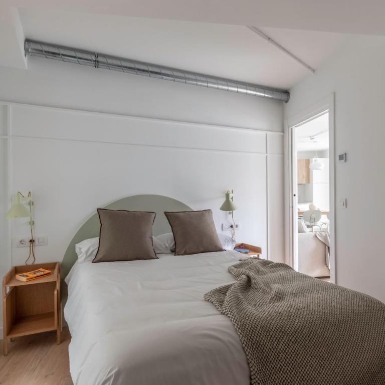 B48 Bilbao Abando - Two-Bedroom Apartment - 11