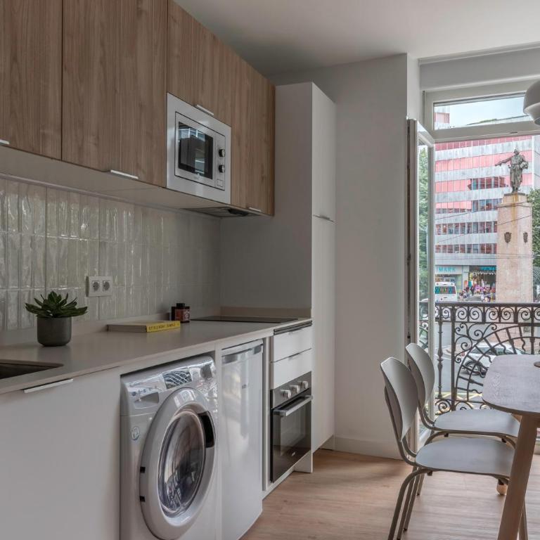 B48 Bilbao Abando - Two-Bedroom Apartment - 6